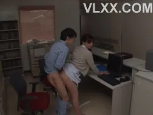 Chị gái phát hiện cậu em trai nghiện thẩm du nên đã giúp cậu em một chút